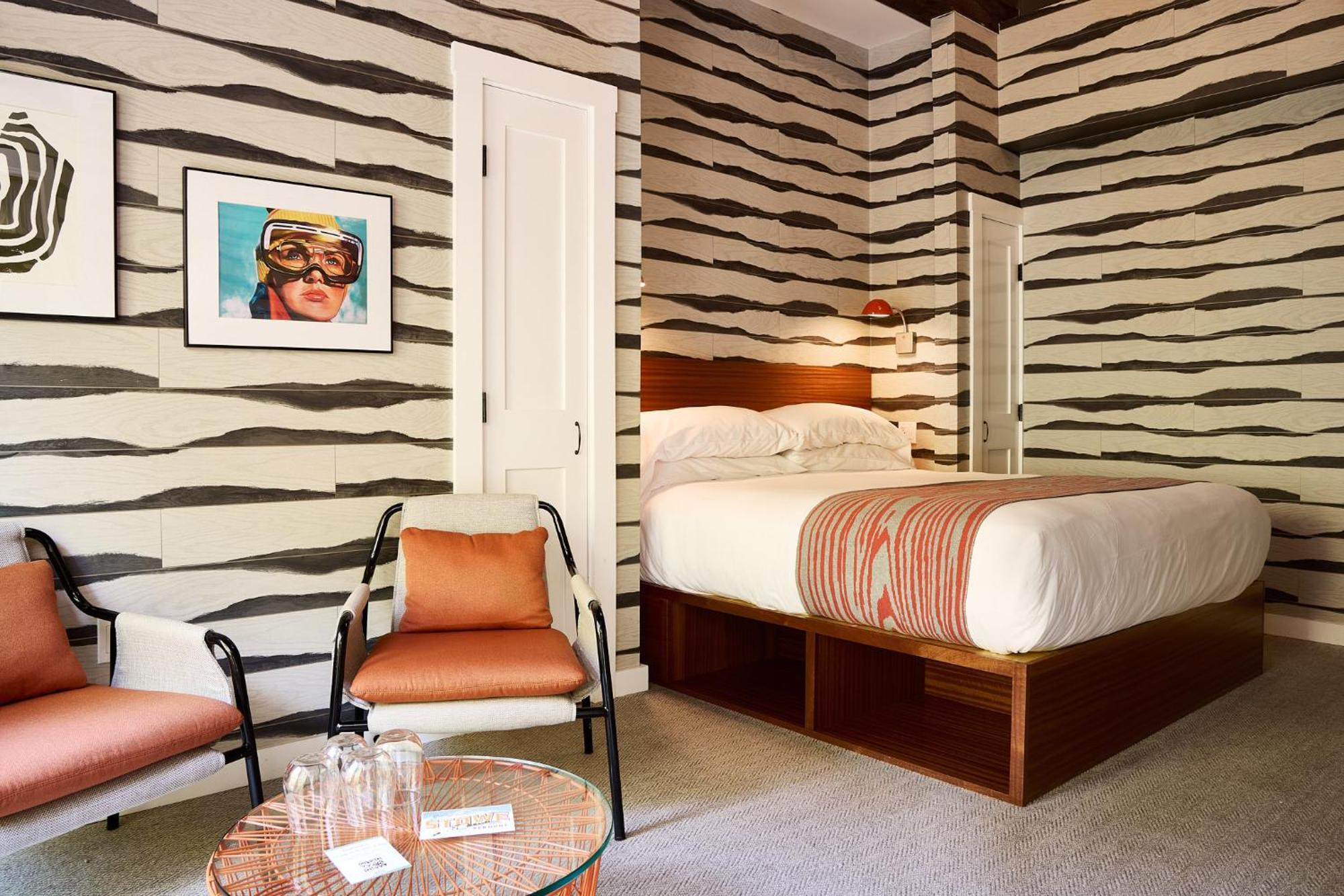 Field Guide Lodge Stowe Extérieur photo