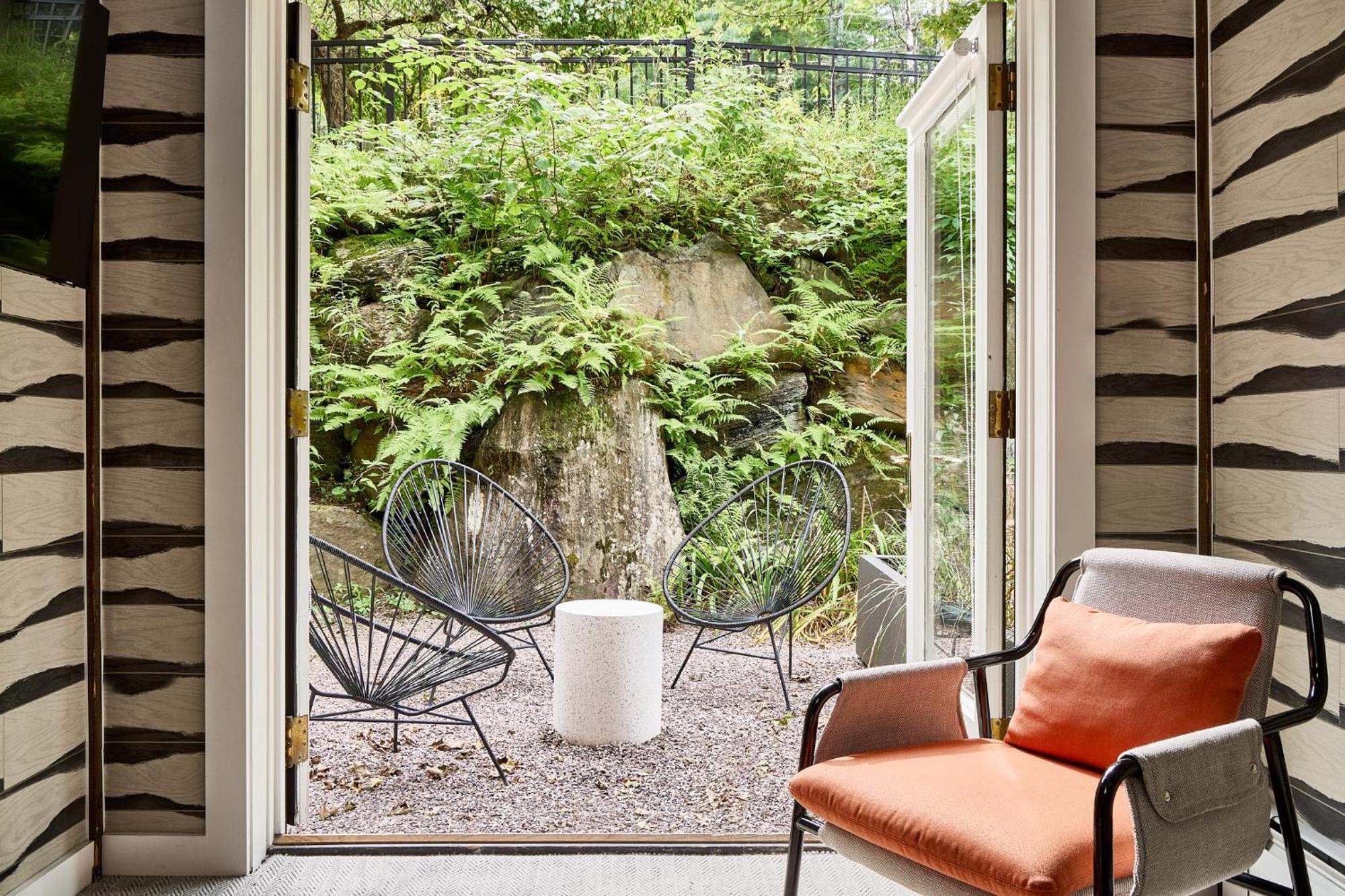 Field Guide Lodge Stowe Extérieur photo