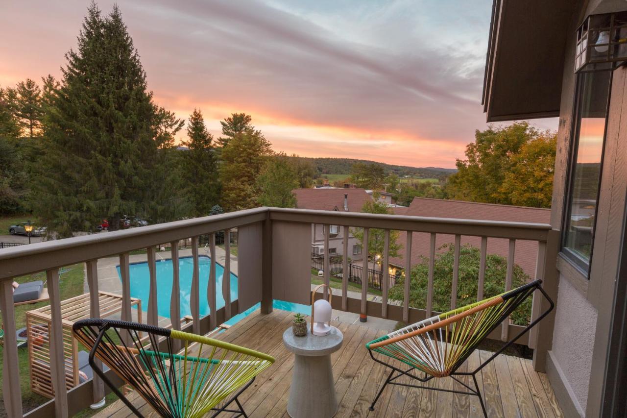 Field Guide Lodge Stowe Extérieur photo