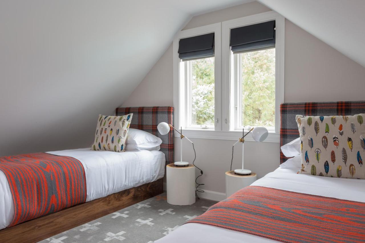 Field Guide Lodge Stowe Extérieur photo